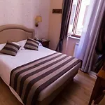 Piazza Di Spagna Studio Apartment